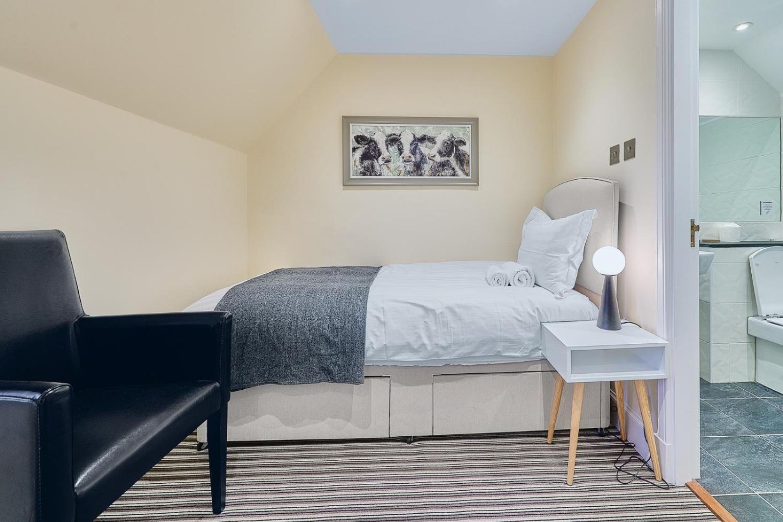 Kinkell House Rooms Cononbridge エクステリア 写真